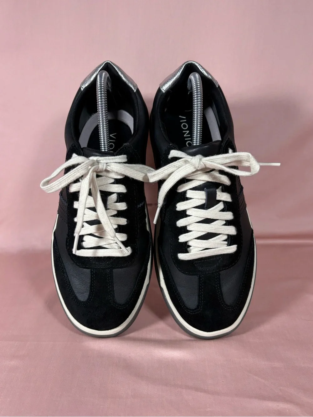 Vionic City Walk Black Sneakers Women's Size 9.5 Wide /CM 25.8